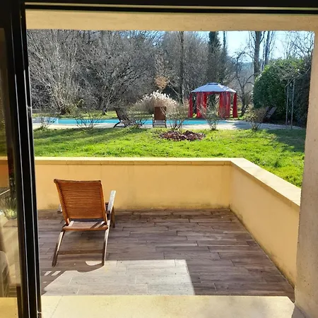 Aux Iris Feriehus Saint-Leon-sur-Vezere
