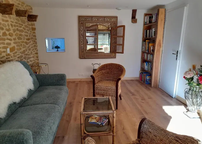 別荘 Aux Iris サン・レオン・シュル・ヴェゼール