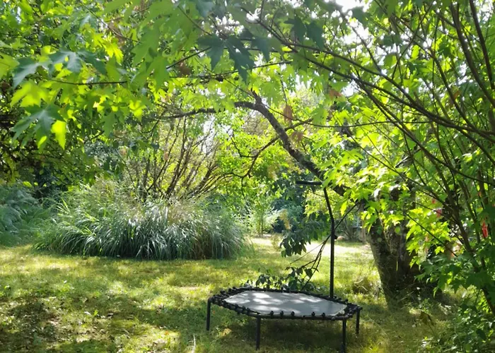 Aux Iris サン・レオン・シュル・ヴェゼール