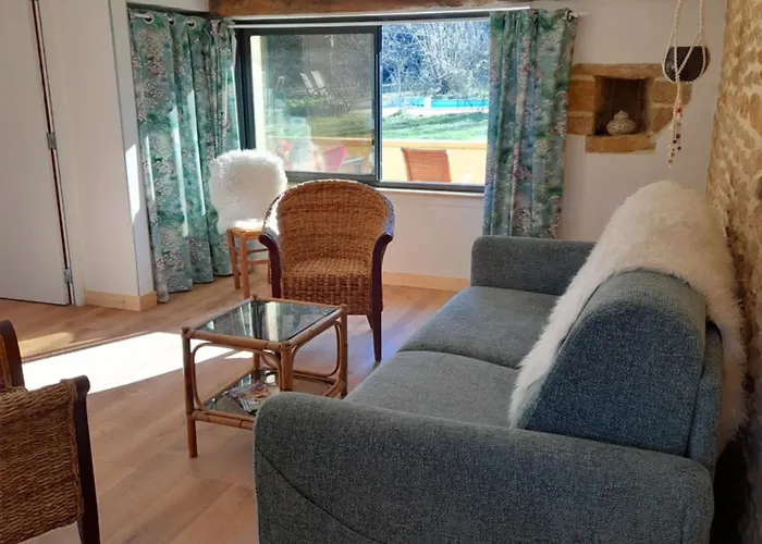 別荘 Aux Iris サン・レオン・シュル・ヴェゼール